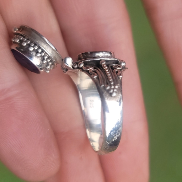 Bali Poison Locket Ring Amethist in Filigree Sterling Silver - Picture 10 of 13